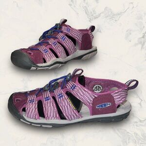 Keen Clearwater CNX Waterproof Hiking Sandal US Woman’s Size 6 purple 1018499